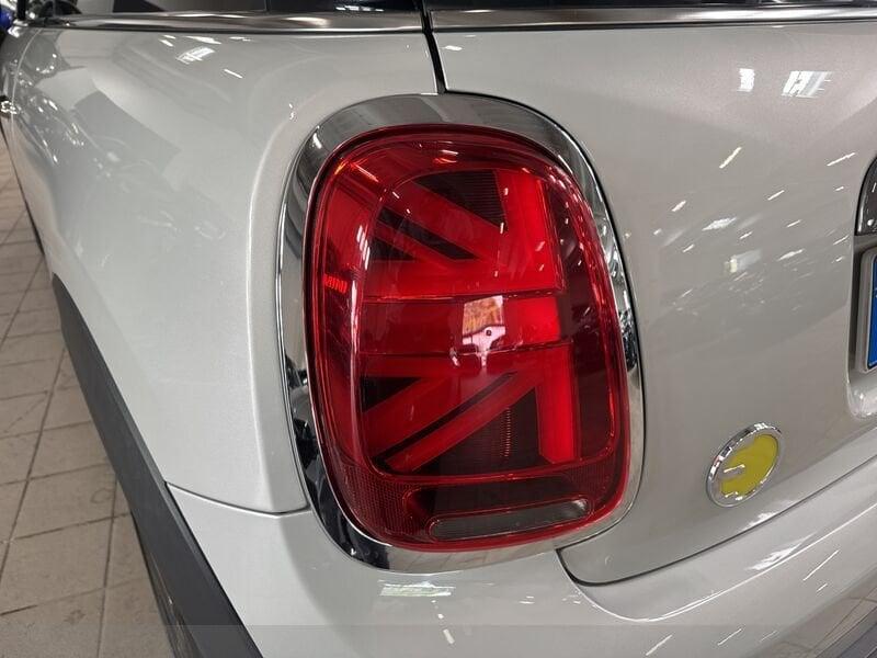 MINI Mini Full Electric Mini F56 Full Electric Mini 3p Cooper SE XL auto