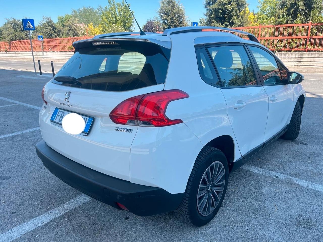 Peugeot 2008 BlueHDi 100 Active