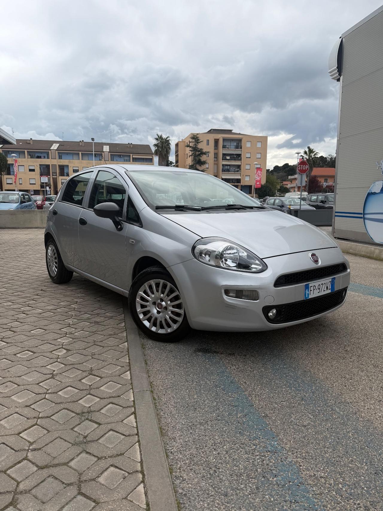 Fiat Punto 1.3 MJT II S&S 95 CV 5 porte Street