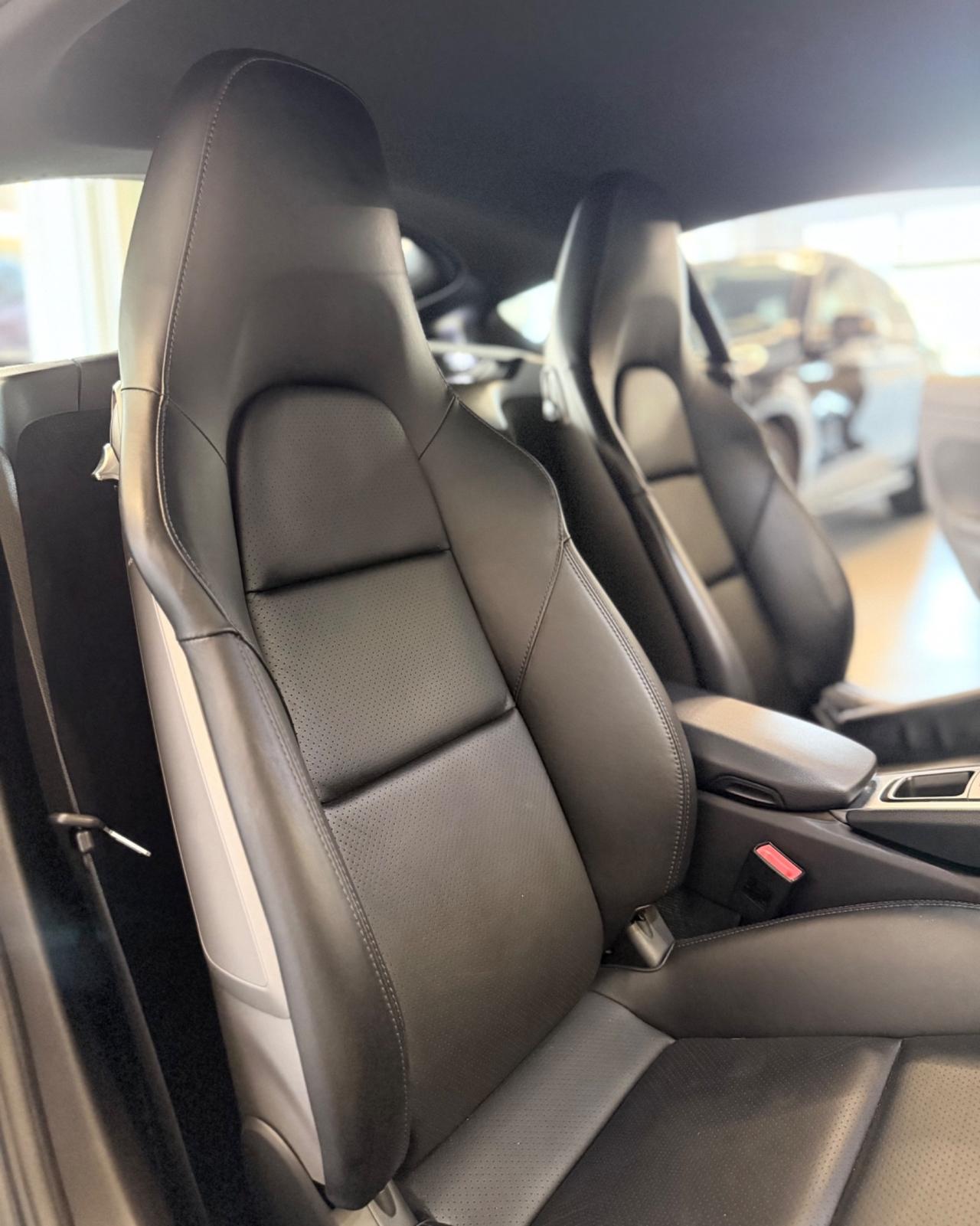 Porsche 718 Spyder Cayman 2.0