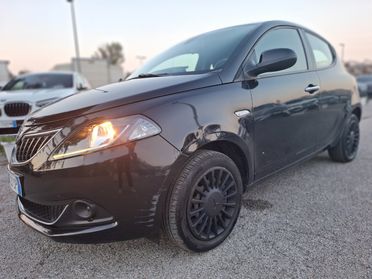 LANCIA Ypsilon 1.0 FireFly 5p.S&S Hybrid Silver