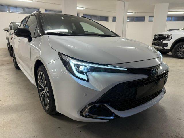 TOYOTA Corolla B&W 1.8 140 Hybrid Touring Sports