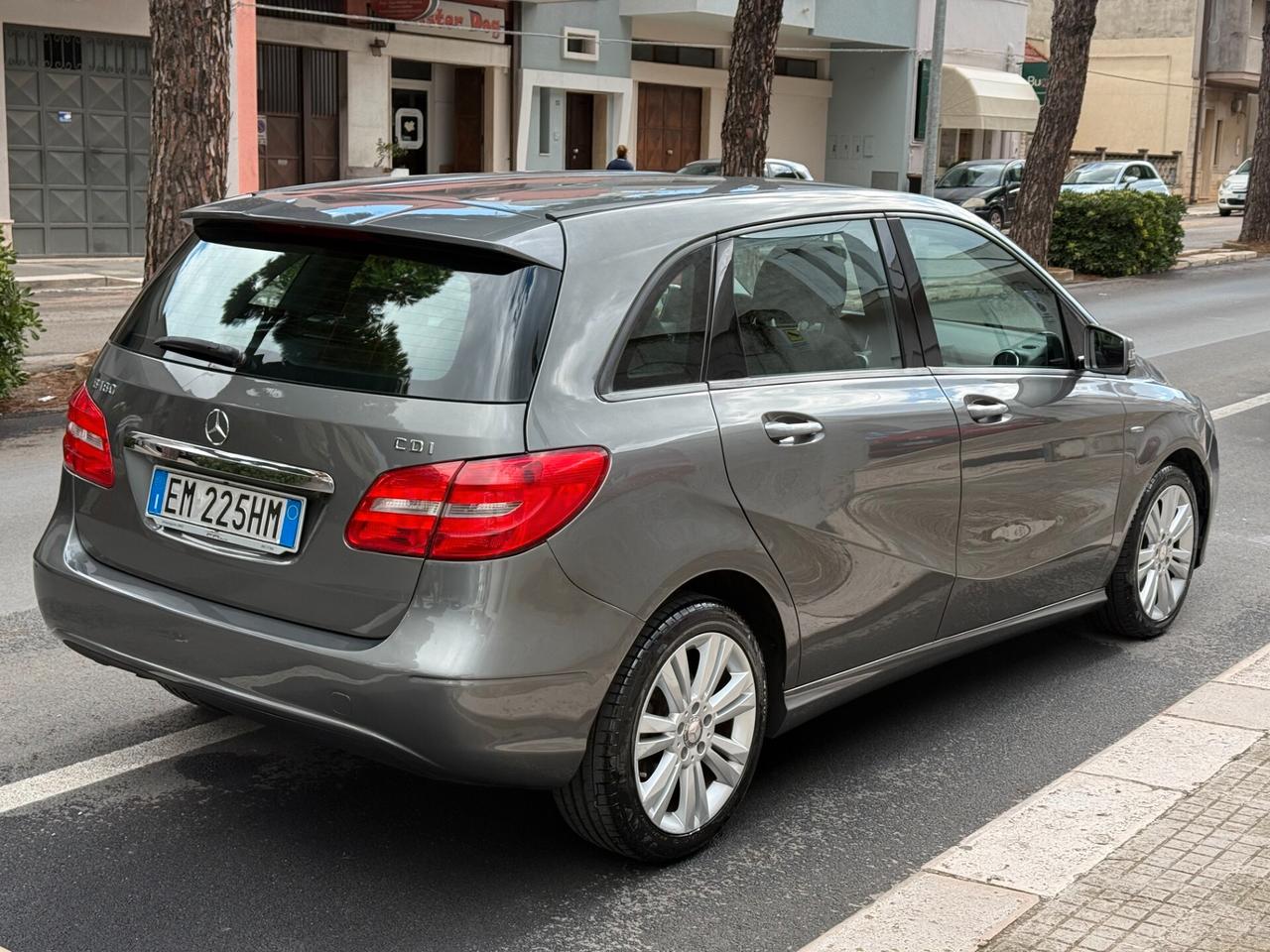 Mercedes B 180CDI BlueEFFICIENCY Executive - 2012