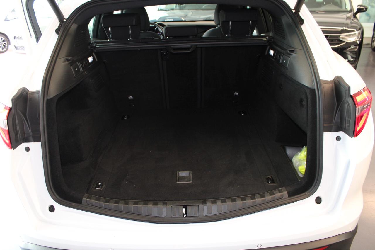 Alfa Romeo Stelvio 2.2 Turbodiesel 160 CV AT8 RWD Business
