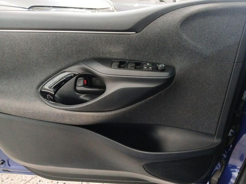 Toyota Yaris 4ª serie 1.5 Hybrid 5 porte Lounge