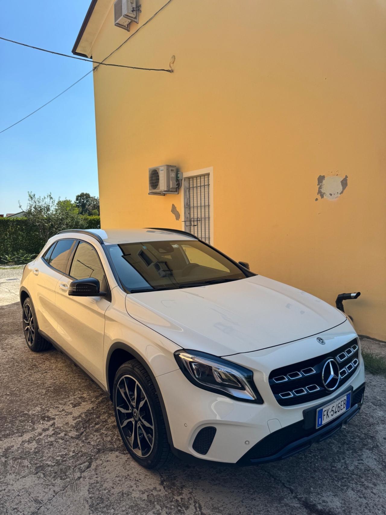 Mercedes-benz GLA 200 d Automatic Premium