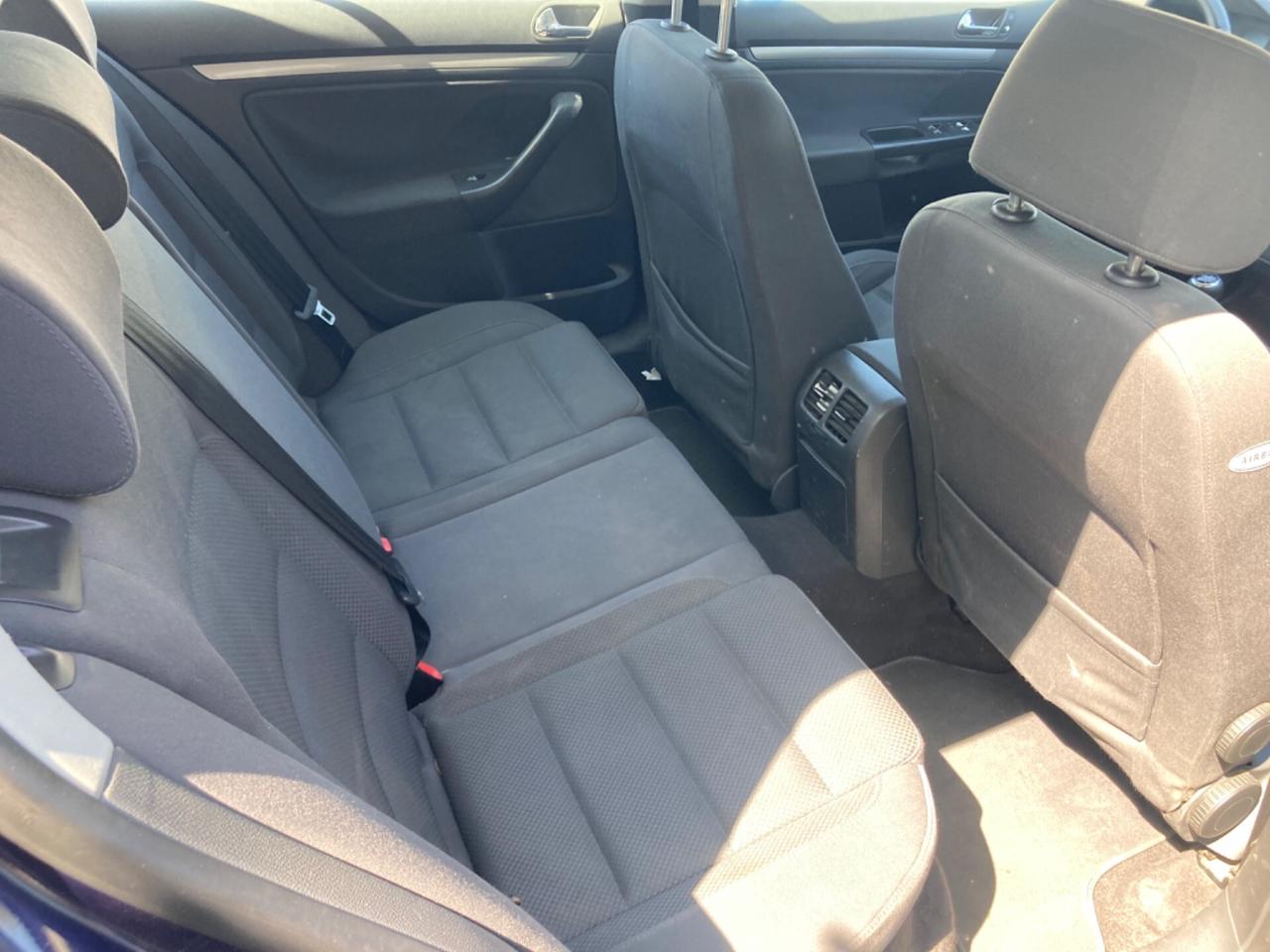 VOLKSWAGEN GOLF TDI 4x4 (MODELLO SPORTLINE)