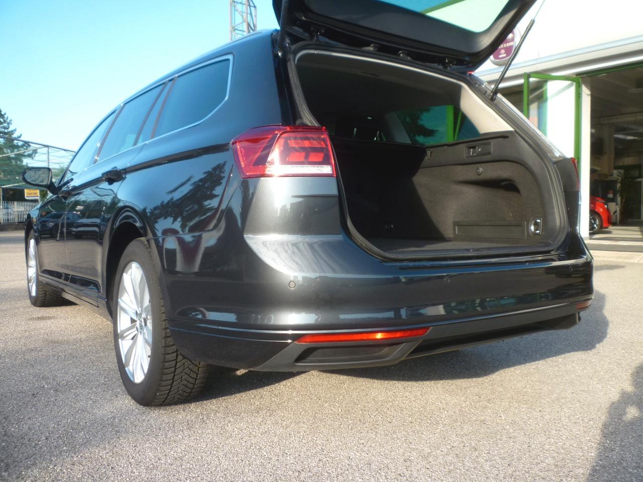 VOLKSWAGEN Passat Variant 2.0 TDI 150 CV SCR EVO DSG Business 2019