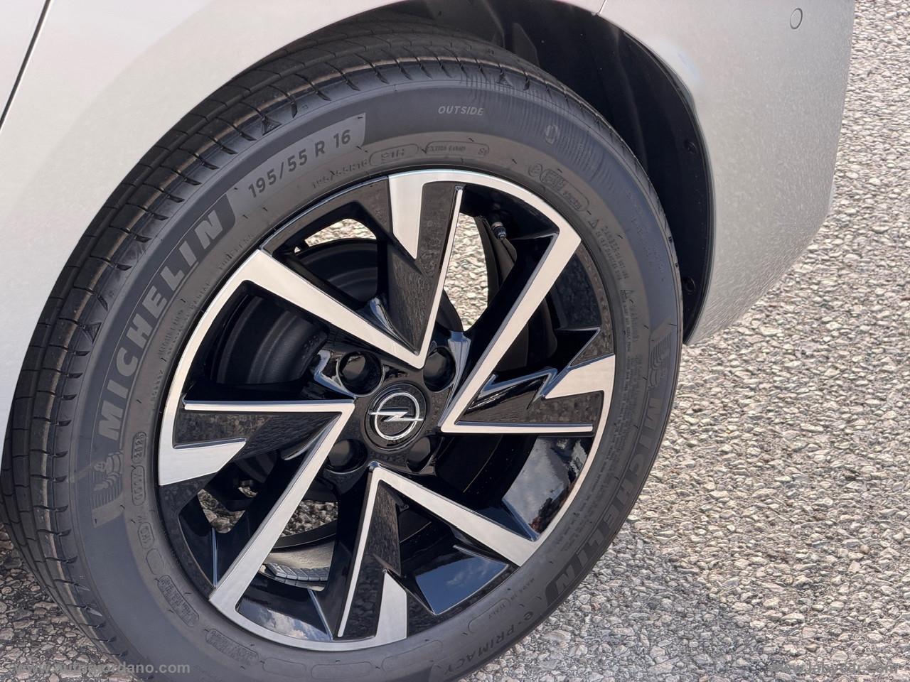 OPEL Corsa 1.2 100 CV GS