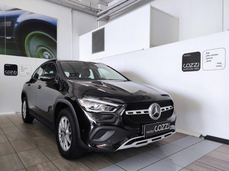 Mercedes-Benz GLA (H247) - GLA 200 Automatic Business Extra