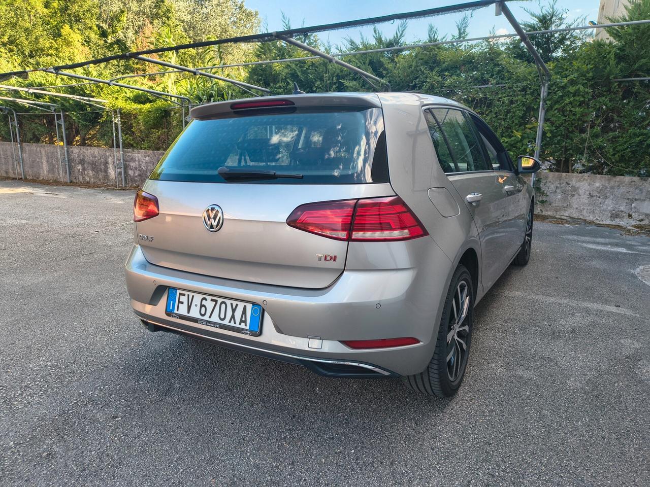VOLKSWAGEN GOLF 1.6 TDI 115 CV 5P BUSINESS