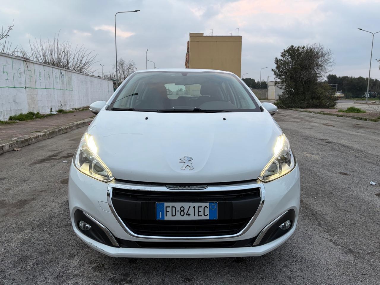 Peugeot 208 benzina - 2016 - 5 porte