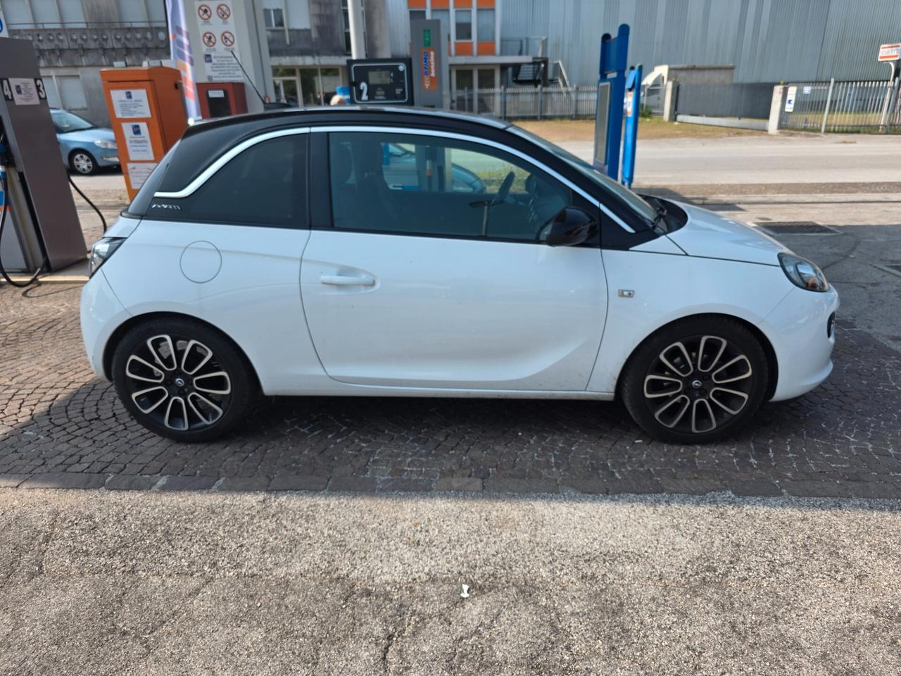 Opel Adam 1.4 87 CV con 83.000km Neopatentati ok