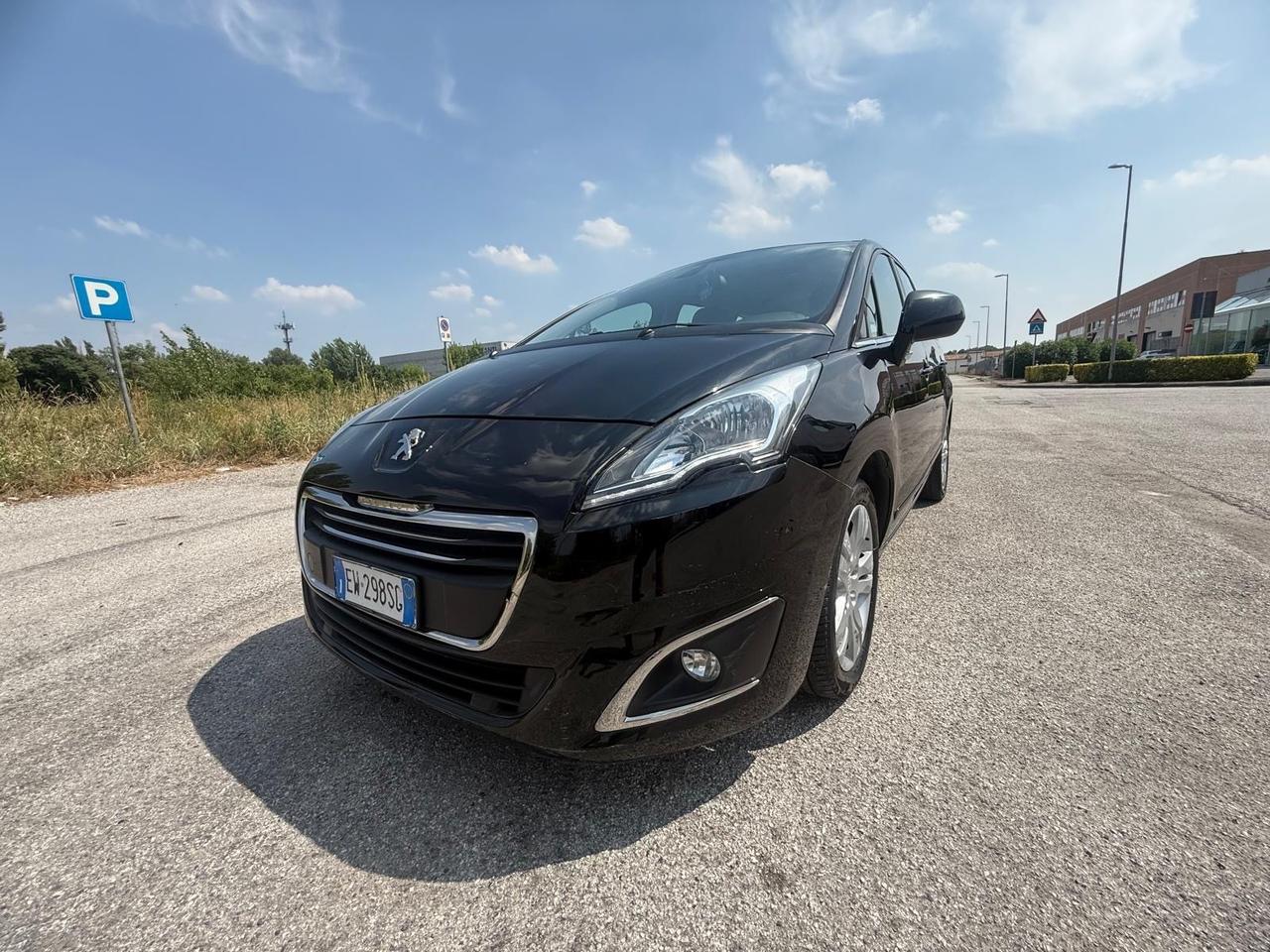 Peugeot 5008 1.6 HDi 115CV Business