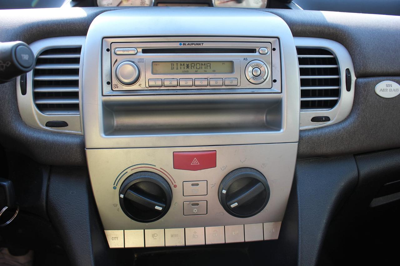 Lancia Ypsilon 1.2 FIRE 60 CV DISTRIBUZIONE FATTA TAGLIANDATA NEOPATENTATI OK