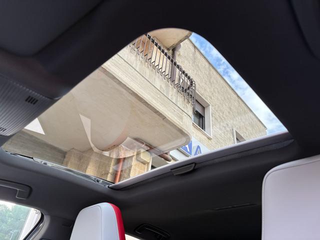 VOLKSWAGEN Golf 2.0 TSI GTI DSG TETTO-LED-PELLE-CERCHI 19'' R.
