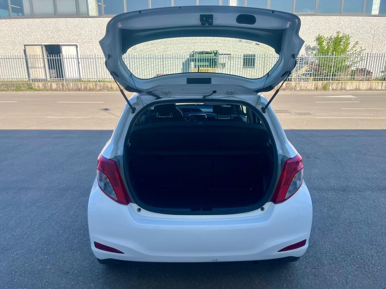 Toyota Yaris 1.0benz 2013 92.000km perfetta