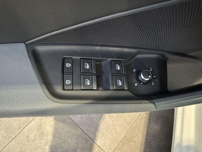 Audi A3 A3 SPB 30 g-tron S tronic S line edition