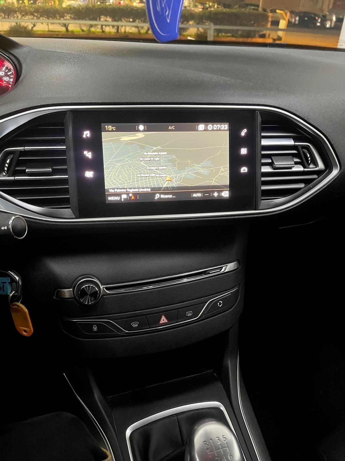 Peugeot 308 BlueHDi 120 S&S Allure