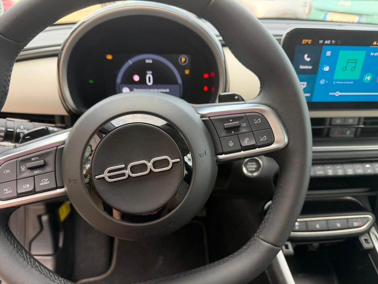 Fiat 600 Hybrid 110 CV DCT MHEV La Prima