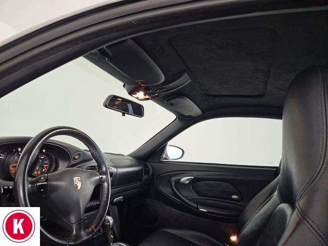 Porsche 911 Carrera 4S cat Coupé