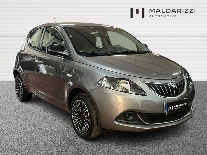 Lancia Ypsilon III 2021 1.0 firefly hybrid Silver s&s 70cv 5p.ti