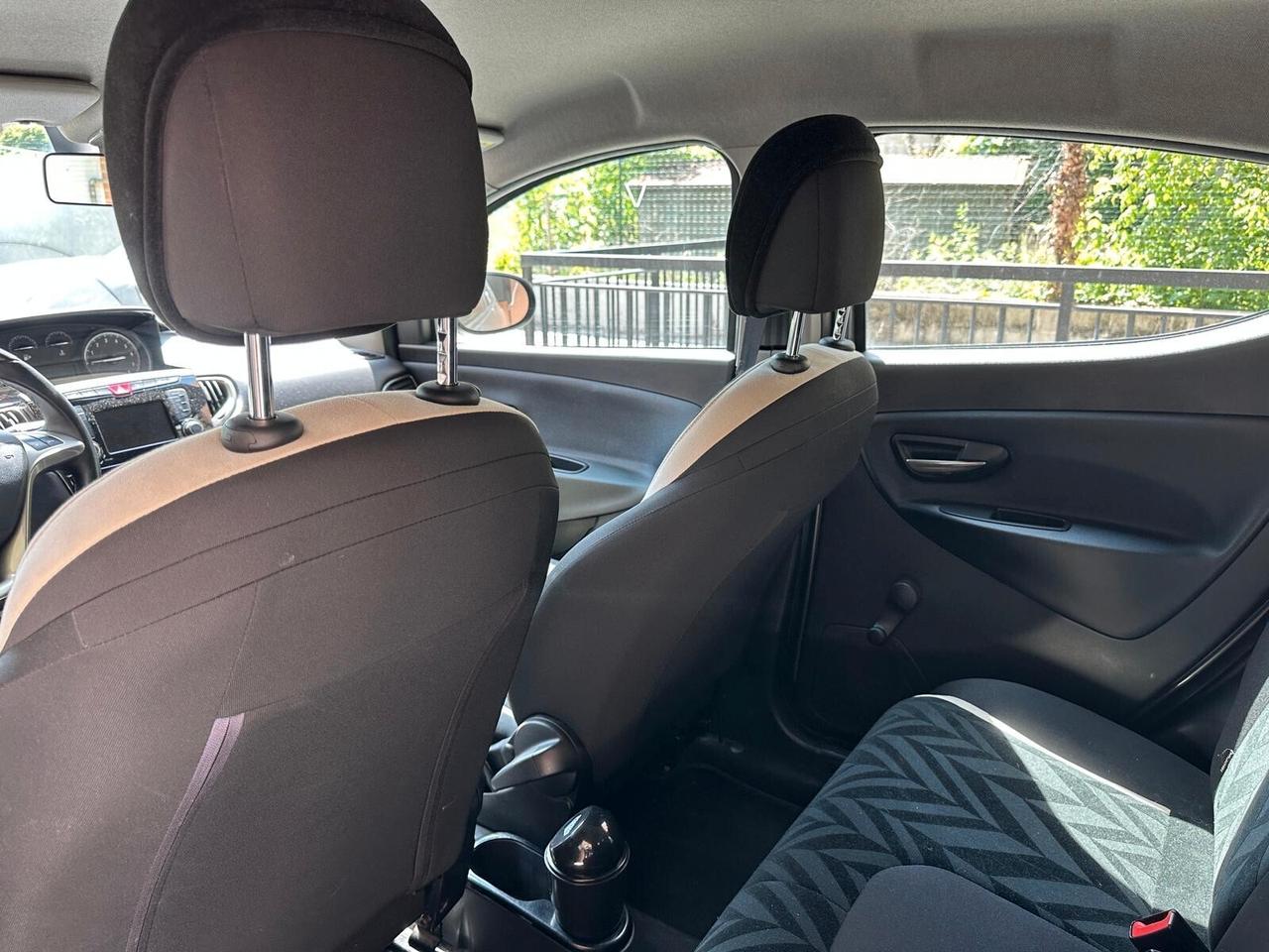 Lancia Ypsilon 1.2 69 CV 5 porte GPL Ecochic Gold