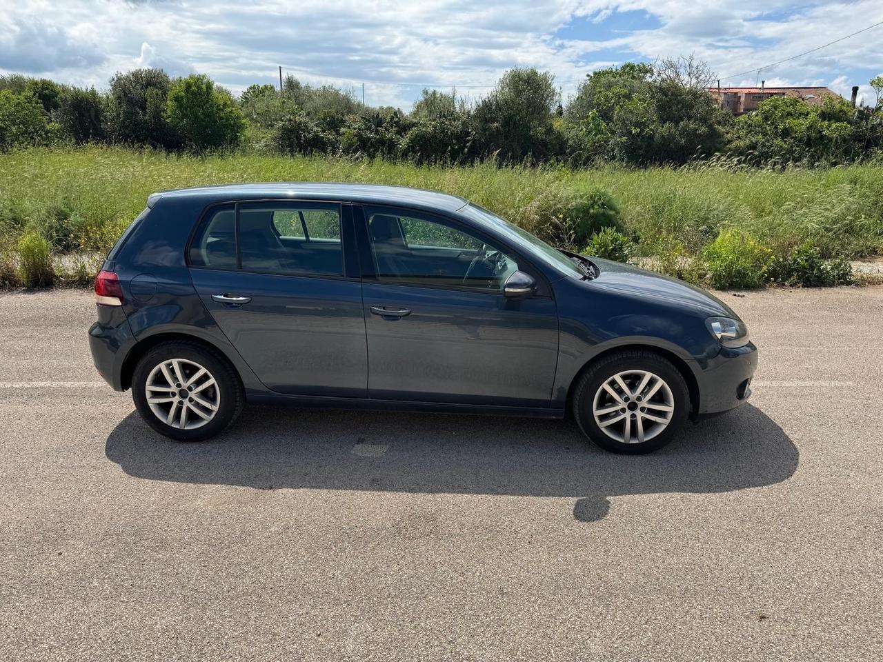 Volkswagen Golf 1.6 TDI DPF 5p. Highline