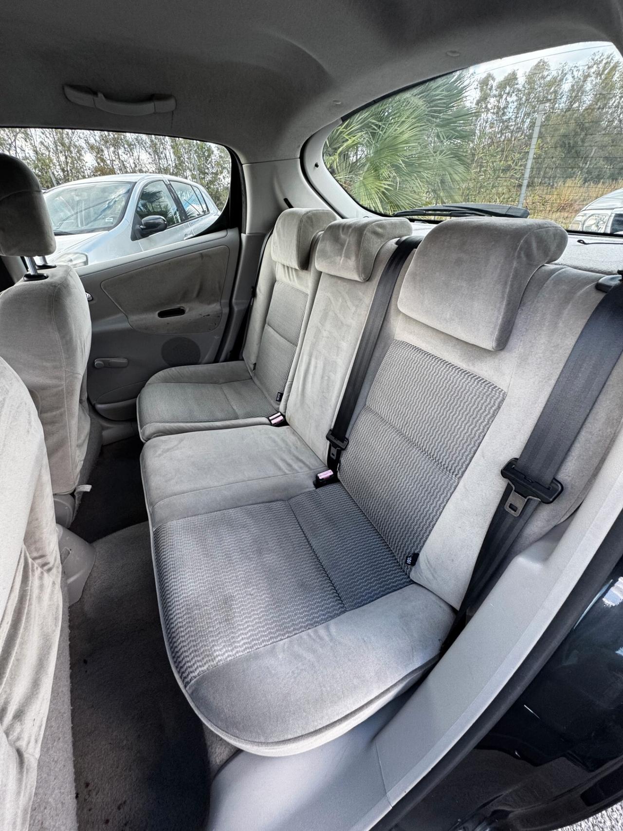 Peugeot 207 1.4 HDi 70CV 5p. X Line