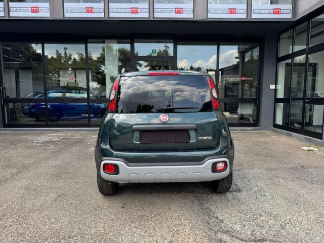 FIAT Panda 1.0 Cross FireFly S&S Hybrid Garmin