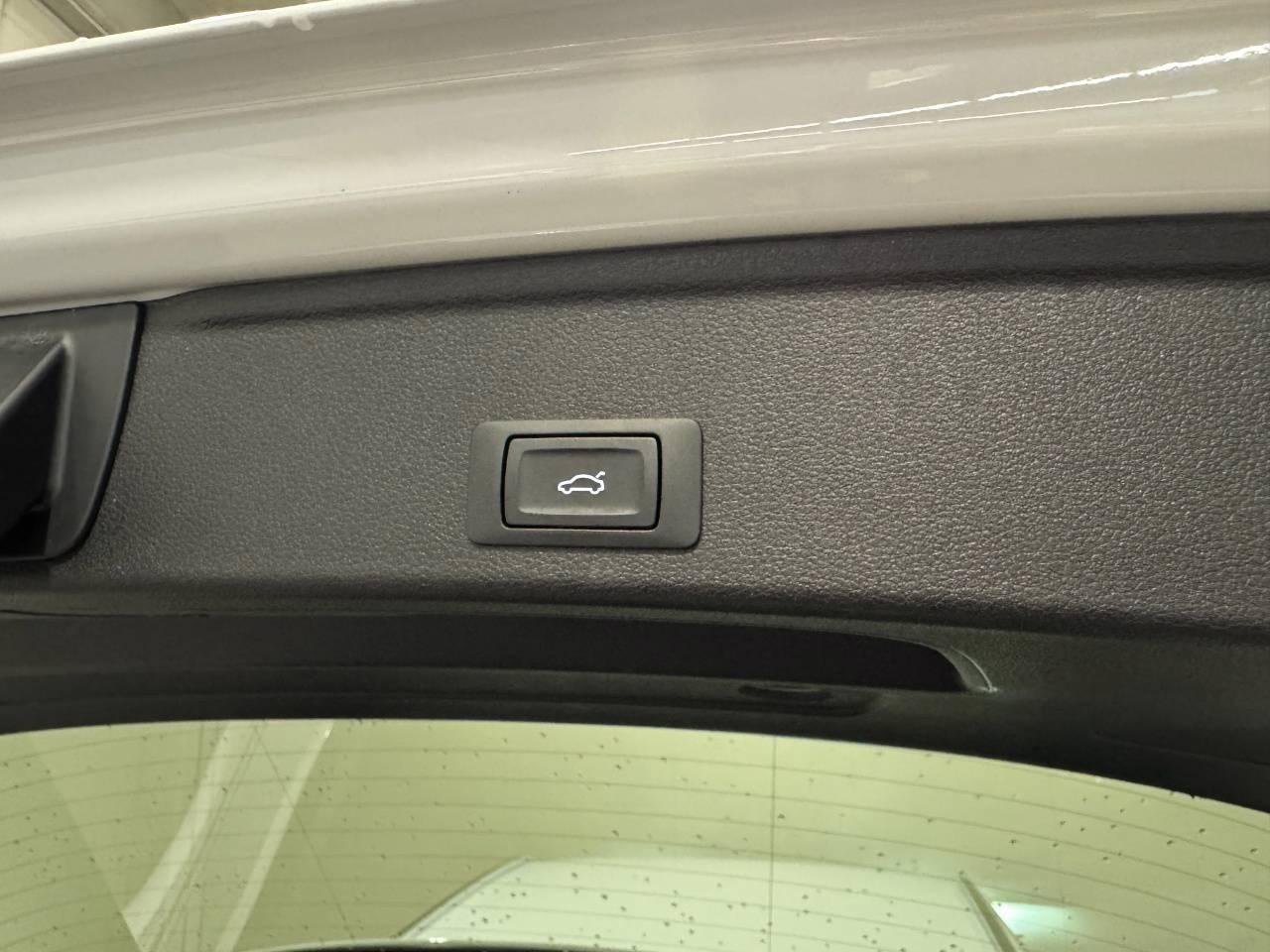 AUDI A4 AVANT 40 TDI MHEV S-TRONIC QUATTRO S-LINE