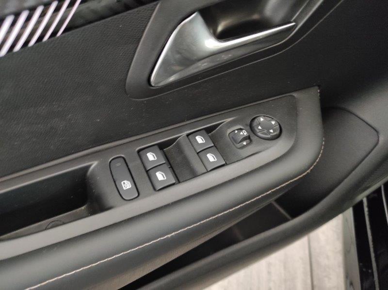 PEUGEOT 208 2ª serie - 208 PureTech 100 Stop&Start 5 porte Allure