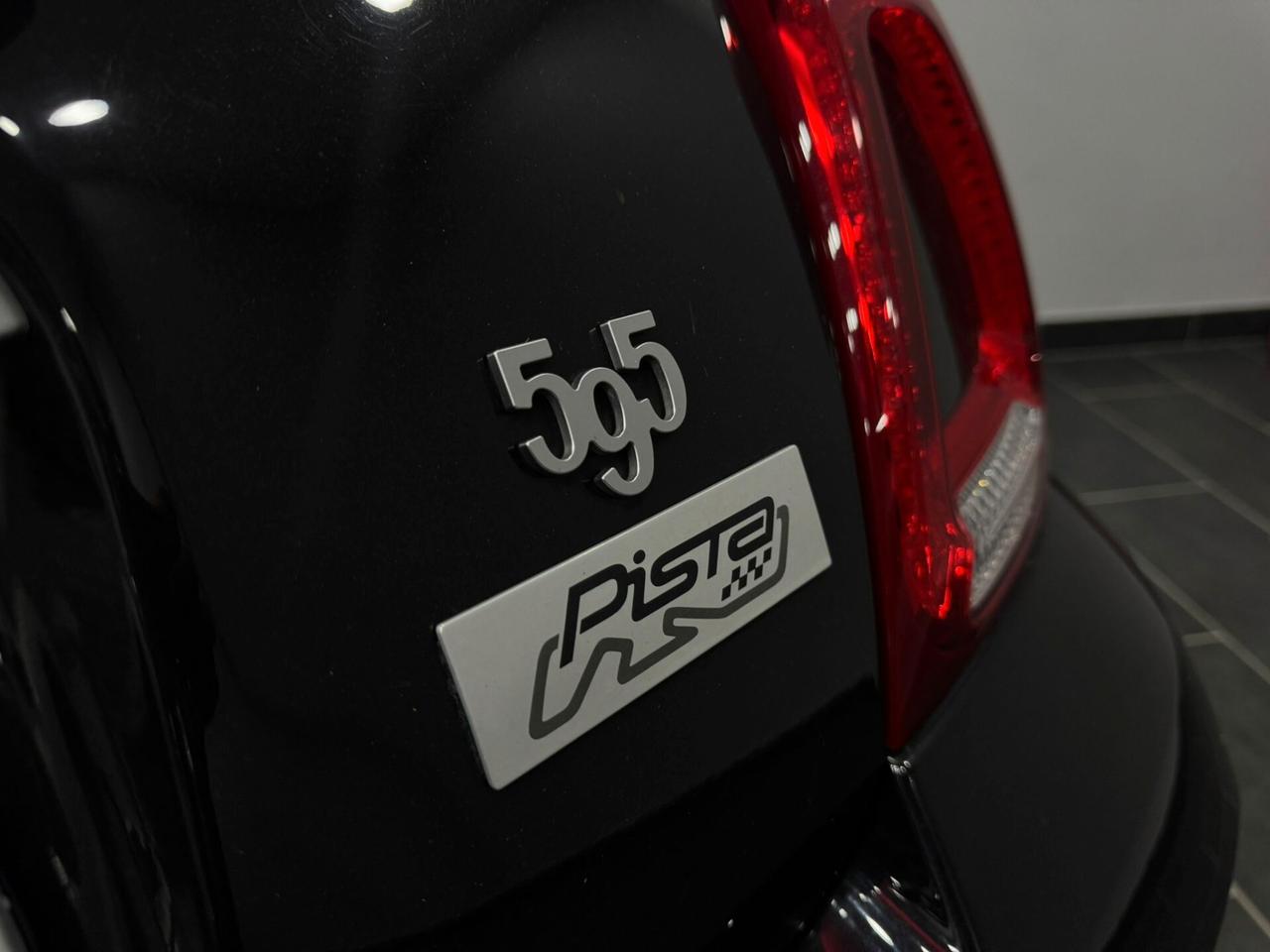 Abarth 595 1.4 Turbo T-Jet 165 CV Pista