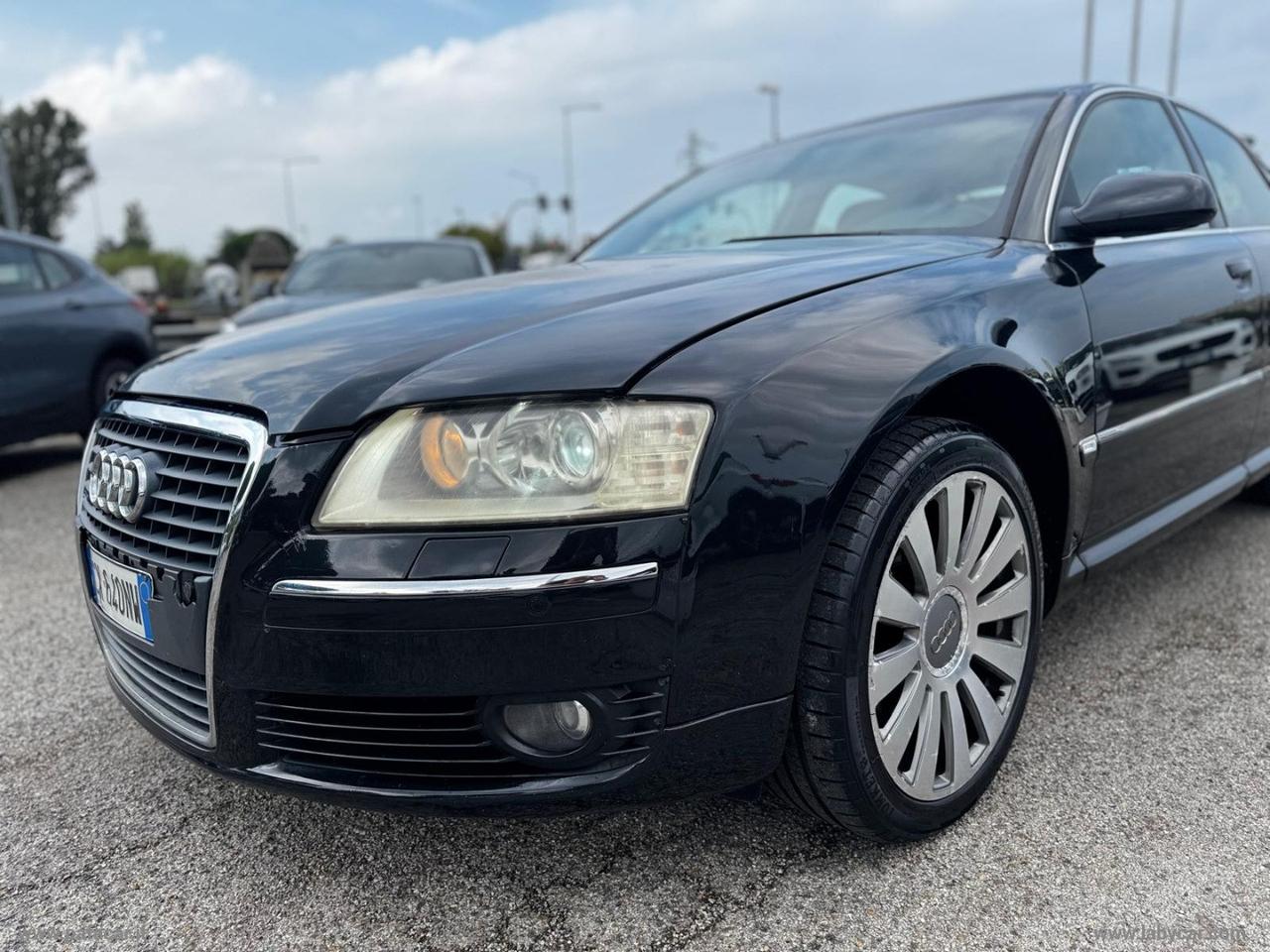 AUDI A8 3.0 V6 TDI quattro tiptronic