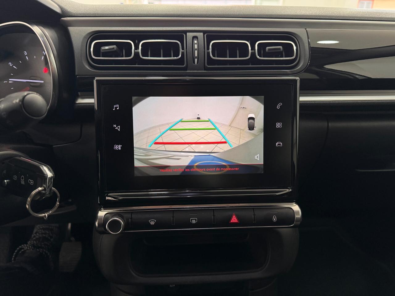 Citroen C3 1.2 PureTech 82cv Shine