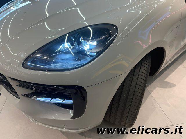 PORSCHE Macan 2.0