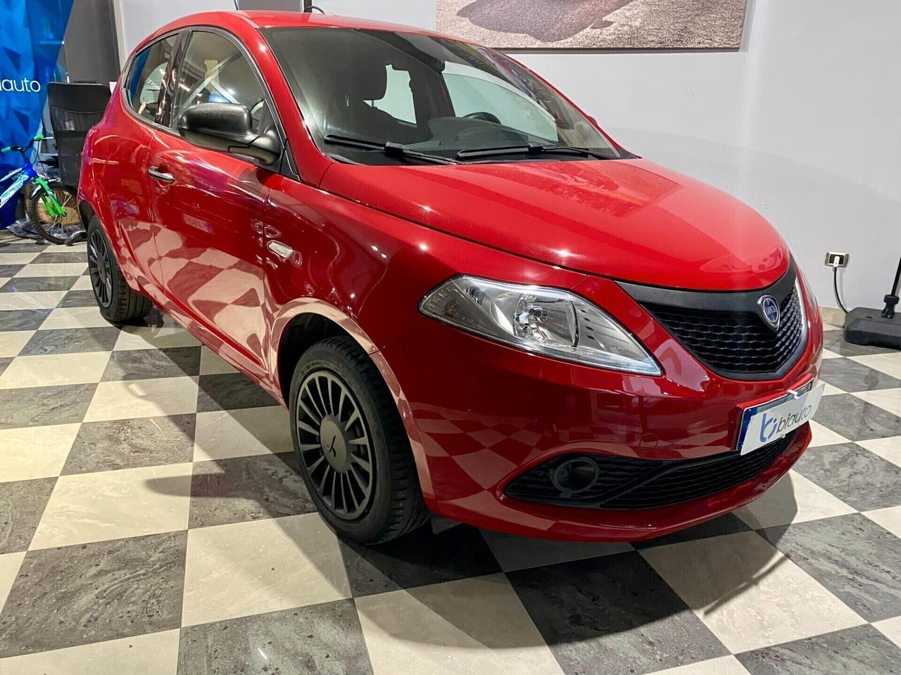 Lancia Ypsilon 1.0 FireFly 5 porte S&S Hybrid-2021