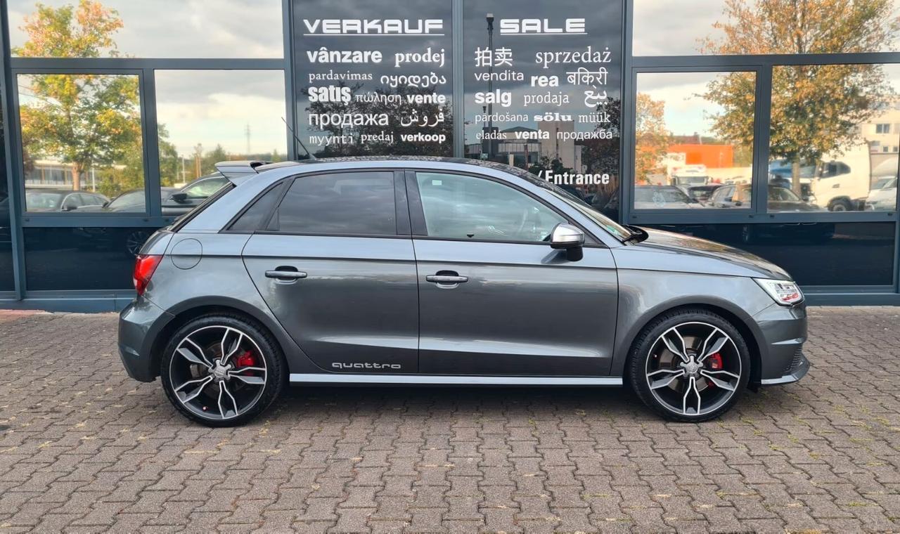 Audi A1 S1 SPB 2.0 TFSI quattro-NAVI