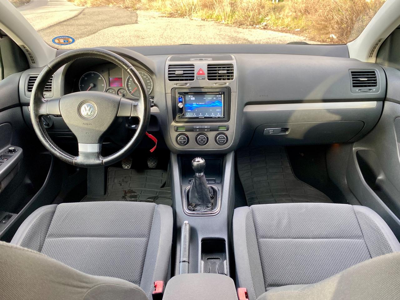 Volkswagen Golf 1.9 TDI 6 Marce 5p. Sportline