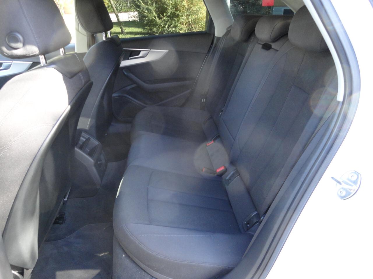 Audi A4 2.0 TDI 150 CV ultra S tronic Sport
