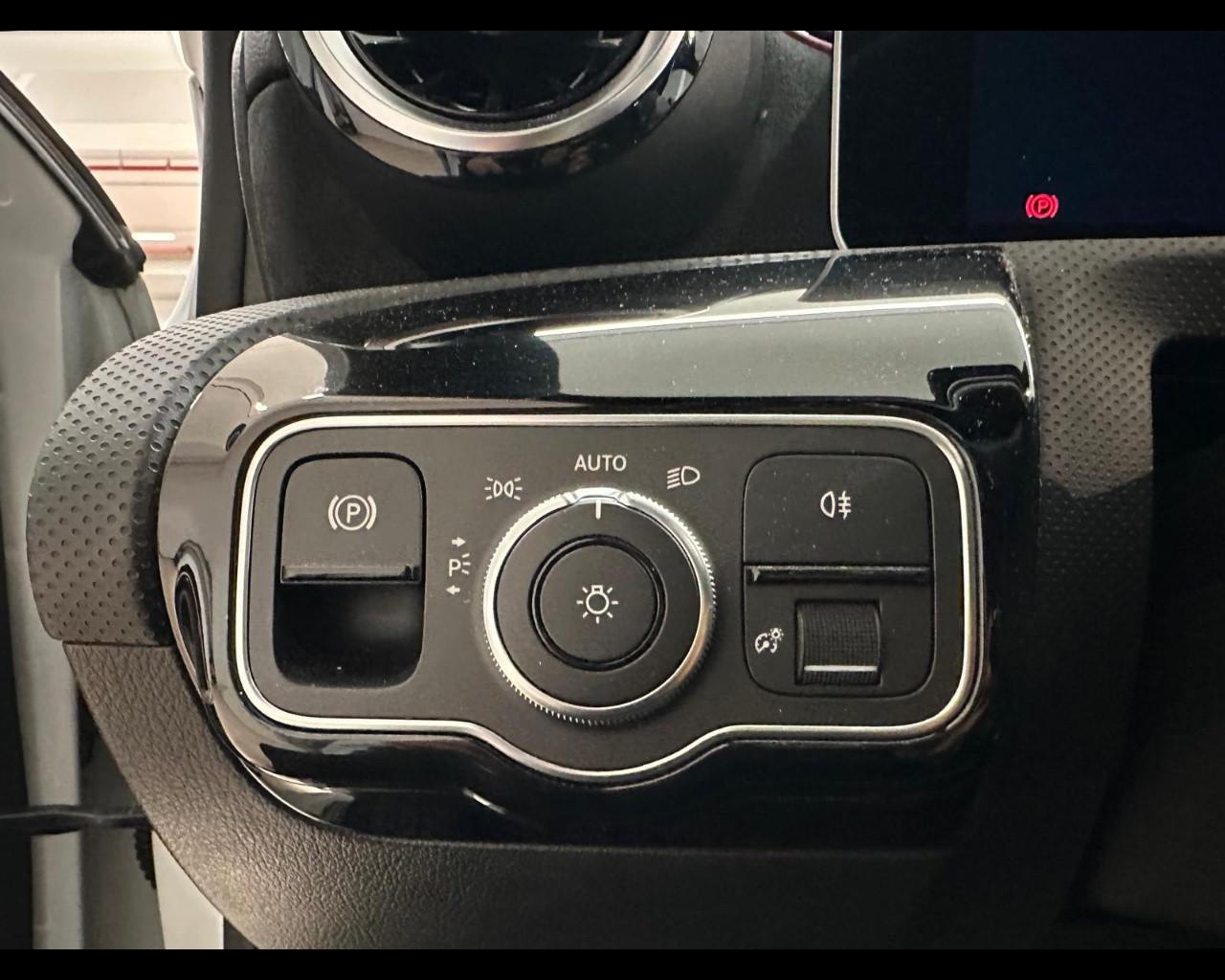Mercedes-Benz Classe A (W177) - A 200 d Automatic Premium