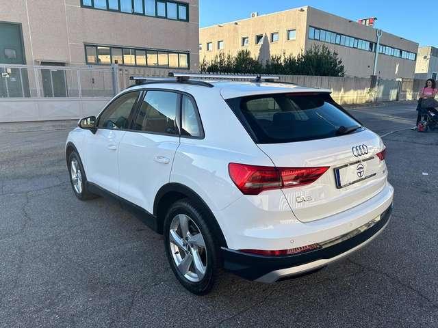 Audi Q3 35 TFSI Business