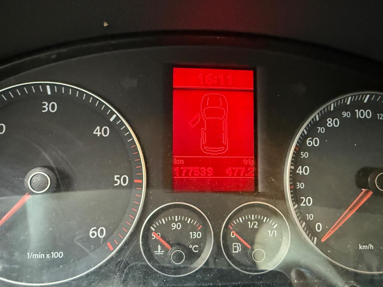 Volkswagen Touran 2.0 TDI DPF DSG Trendline