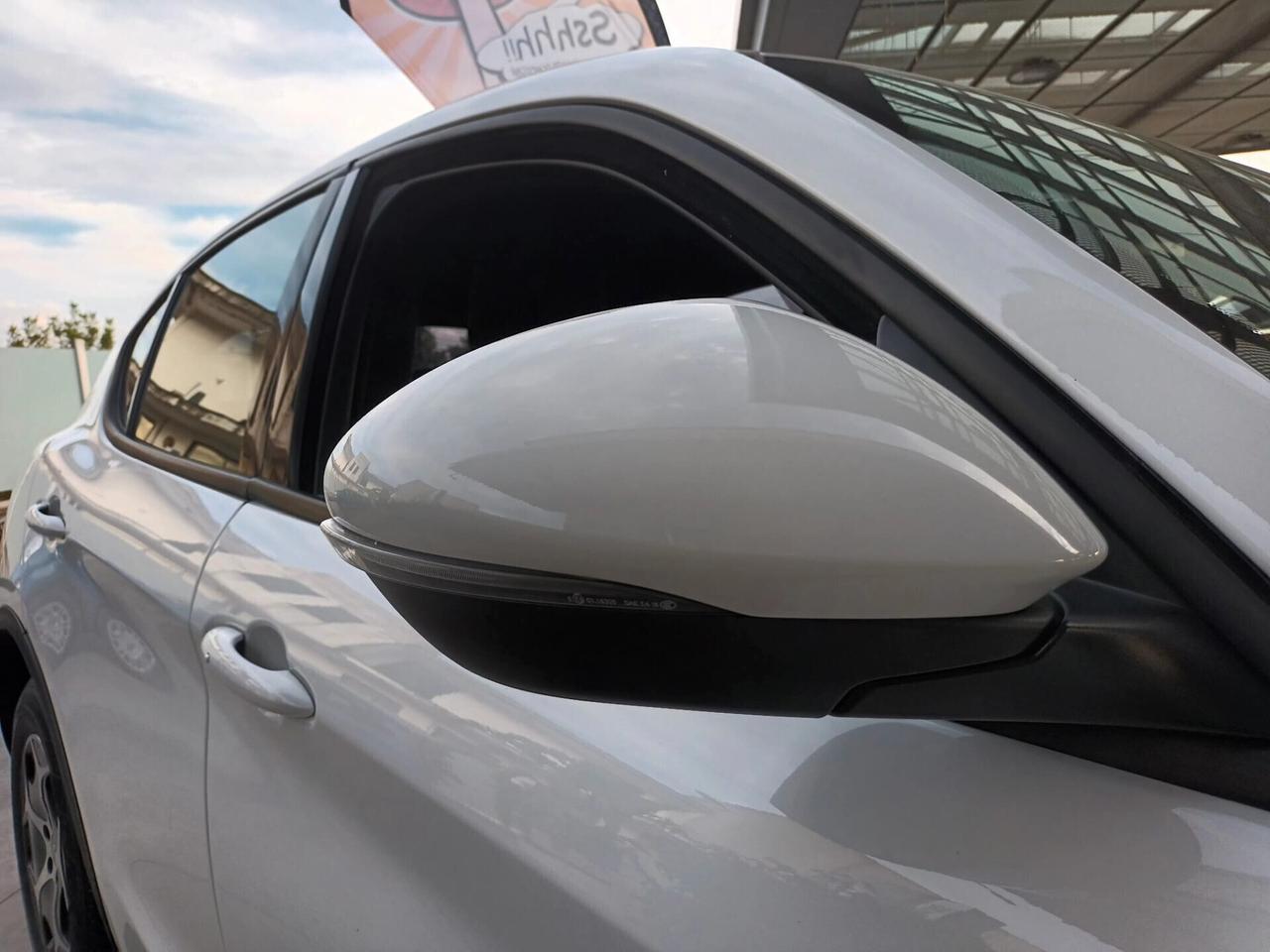 Alfa Romeo Stelvio 2.2 Turbo Q4 Diesel AT8 Business 190 CV