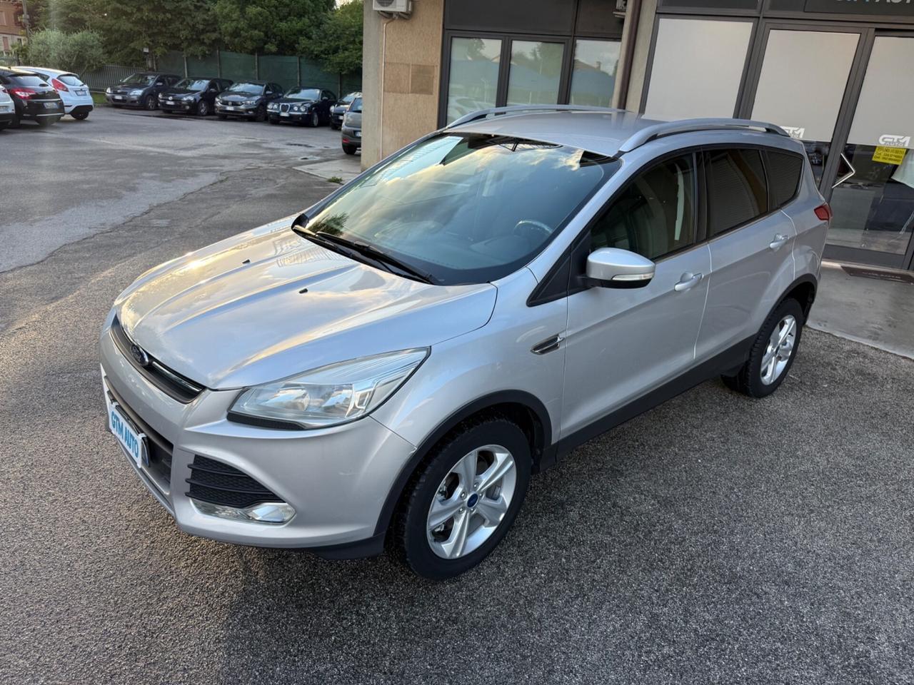 Ford Kuga 2.0 TDCI 140 CV 4WD Powershift