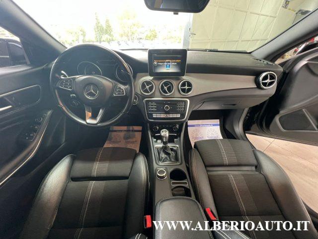 MERCEDES-BENZ CLA 200 d Premium