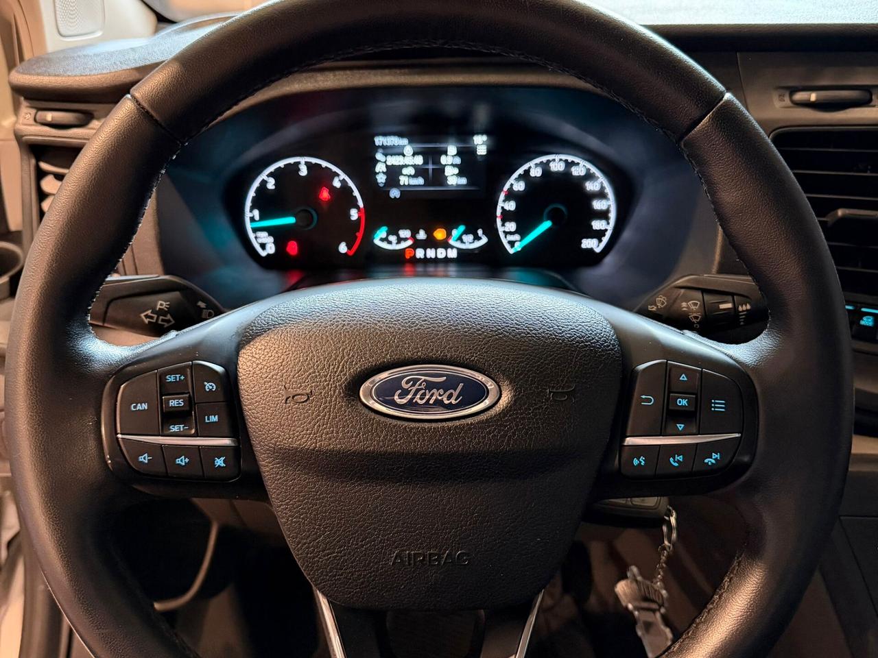 FORD TRANSIT CUSTOM 2.0 L1H1 FURG AUTOMATICO