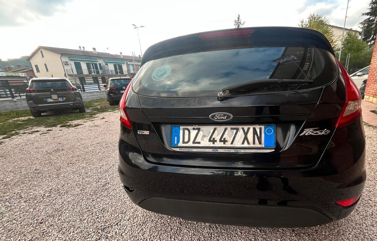 Ford Fiesta 1.4 TDCi 68CV 3 porte Titanium