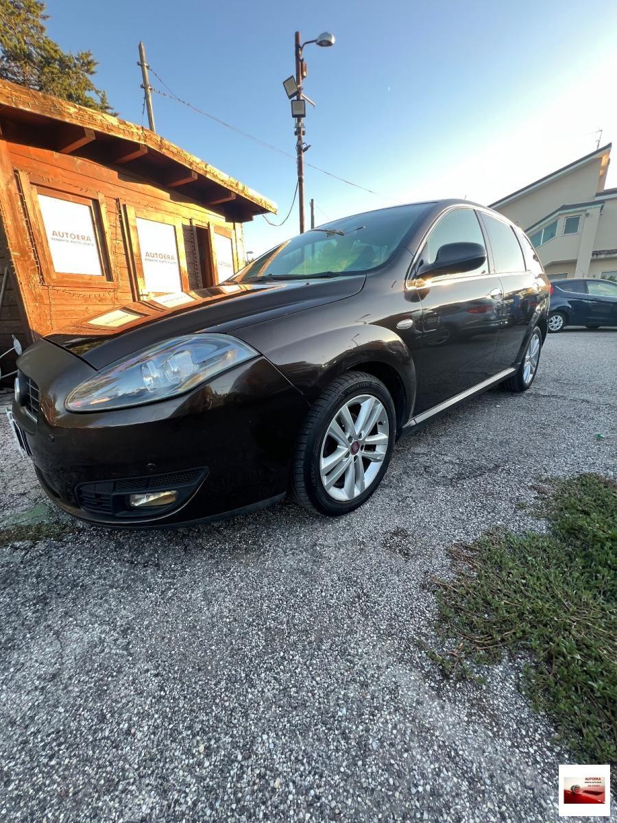 FIAT - Croma - 1.9 Multijet 16V aut. Must