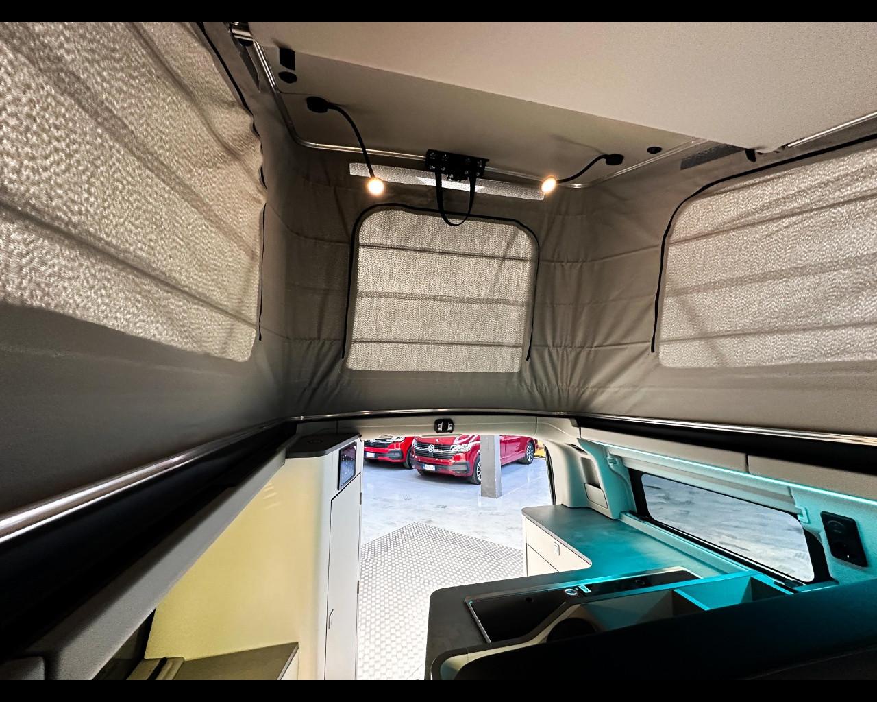 FORD Transit Nugget 320 2.0 Ecoblue 170cv aut. PC